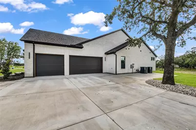 1035 Estancia Boulevard, Weatherford, TX 76088 - Photo 9
