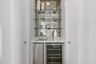 13001 Hutton Dr, Farmers Branch, TX 75234 - Photo 5