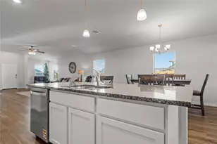 10761 Chesson Flts Dr, Waco, TX 76708 - Photo 17