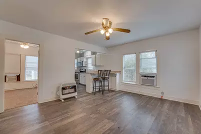 107 N Shawnee Street, Ennis, TX 75119 - Photo 7