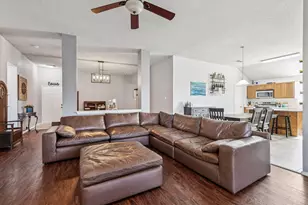 1421 Heather Ridge Dr, Lancaster, TX 75146 - Photo 5