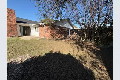 7226 Little Canyon Road, Dallas, TX 75249 - Photo 29