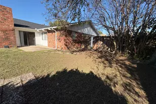 7226 Little Canyon Rd, Dallas, TX 75249 - Photo 29