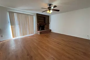 7226 Little Canyon Rd, Dallas, TX 75249 - Photo 15