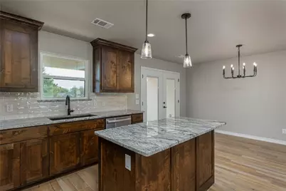 232 Prairie Street, Jacksboro, TX 76458 - Photo 11