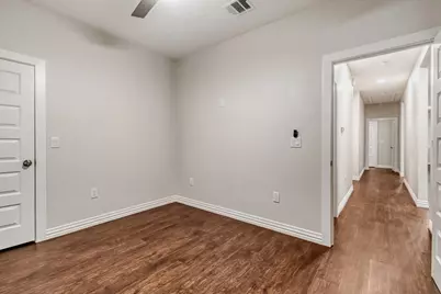 713 S Willomet Avenue, Dallas, TX 75208 - Photo 15