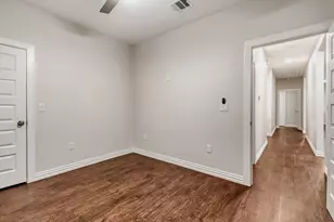 713 S Willomet Ave, Dallas, TX 75208 - Photo 15