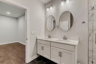 713 S Willomet Avenue, Dallas, TX 75208 - Photo 23