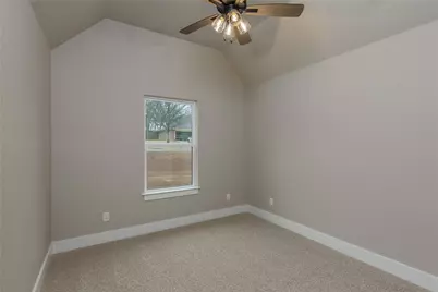 210 Prairie Street, Jacksboro, TX 76458 - Photo 23