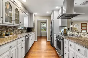 9623 Broken Bow Rd, Dallas, TX 75238 - Photo 13