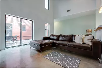 1727 N Fitzhugh Avenue, Dallas, TX 75204 - Photo 5