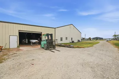 9510 Swafford Road, Justin, TX 76247 - Photo 15