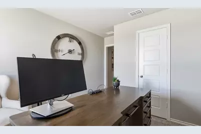 1752 Gillens Avenue, Fort Worth, TX 76140 - Photo 31