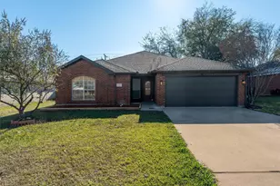 514 Fort Worth St, Mansfield, TX 76063 - Photo 1