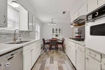 2315 Larchmont Drive, Mesquite, TX 75150 - Photo 5