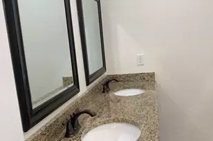 1213 Hemphill St, Greenville, TX 75401 - Photo 9