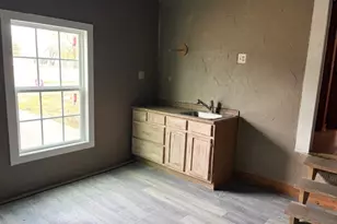 277 Trail St, Deport, TX 75435 - Photo 5