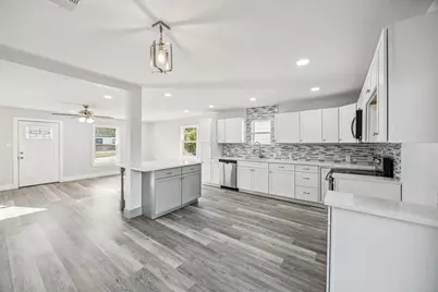 4500 Wellesley Avenue, Fort Worth, TX 76107 - Photo 13