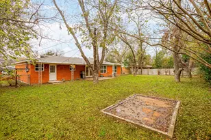 2020 Crestridge St, Stephenville, TX 76401 - Photo 37