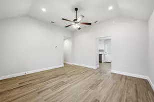 230 E Johnson St, Denison, TX 75021 - Photo 3