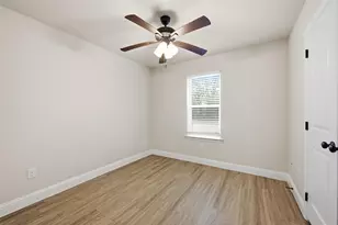 230 E Johnson St, Denison, TX 75021 - Photo 17