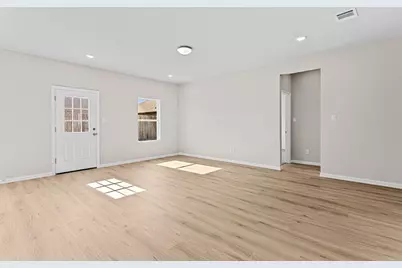 209 Lead Creek Drive, Fort Worth, TX 76131 - Photo 9