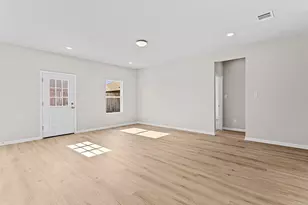 209 Lead Creek Dr, Fort Worth, TX 76131 - Photo 9