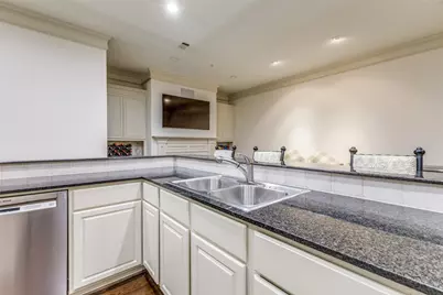 3535 Gillespie Street #604, Dallas, TX 75219 - Photo 15