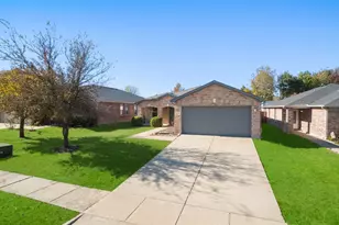 1624 Lionheart Dr, Little Elm, TX 75036 - Photo 29