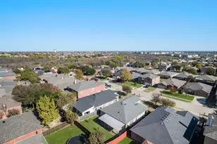 1624 Lionheart Dr, Little Elm, TX 75036 - Photo 33