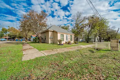 301 E 2nd North Street, Kaufman, TX 75142 - Photo 3