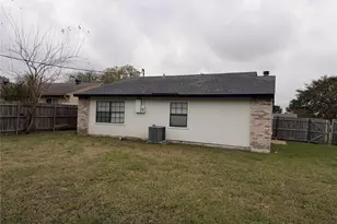 831 Netherland Dr, Arlington, TX 76017 - Photo 21