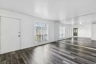 5014 Les Chateaux Dr, Dallas, TX 75235 - Photo 5