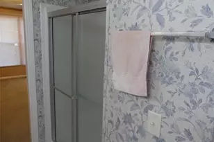 422 Hutchinson St, Bowie, TX 76230 - Photo 25