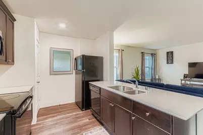 9238 Summerlee Street, Dallas, TX 75227 - Photo 5