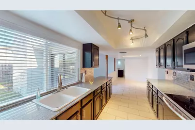 7748 Landmark Ridge Street, Fort Worth, TX 76133 - Photo 5