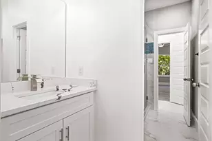 9020 Creek Run Rd, Fort Worth, TX 76120 - Photo 7