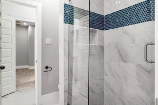 9020 Creek Run Rd, Fort Worth, TX 76120 - Photo 13