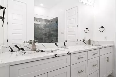 9020 Creek Run Road, Fort Worth, TX 76120 - Photo 9