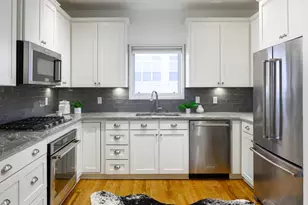 2910 Woodside St, Dallas, TX 75204 - Photo 3