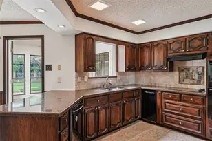 3201 Greenleaf Ct, Garland, TX 75044 - Photo 13