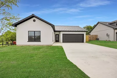 409 N Dallas Street, Rice, TX 75155 - Photo 1