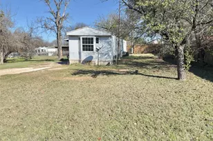 3003 Rockwood Dr, Granbury, TX 76048 - Photo 5