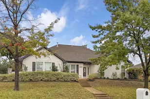 2402 Country Valley Rd, Garland, TX 75041 - Photo 39