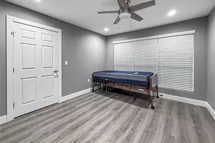 2402 Country Valley Rd, Garland, TX 75041 - Photo 21