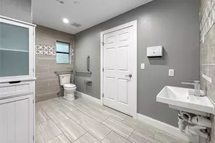 2402 Country Valley Rd, Garland, TX 75041 - Photo 19