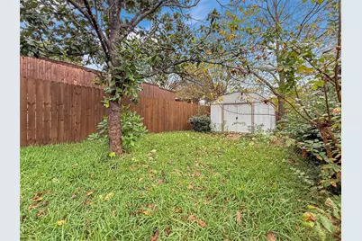 2402 Country Valley Road, Garland, TX 75041 - Photo 33