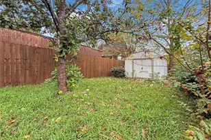 2402 Country Valley Rd, Garland, TX 75041 - Photo 33