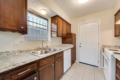 6924 Margaret Drive, Forest Hill, TX 76140 - Photo 5