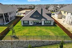 1012 Emerald Trce Dr, Justin, TX 76247 - Photo 27